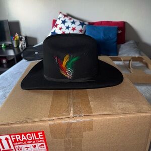 Black Feathered Men's Hat